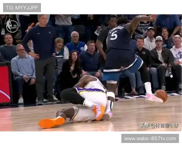 湖人末节反扑功亏一篑,防守短板暴露 湖人末节反扑功亏一篑,防守短板暴露